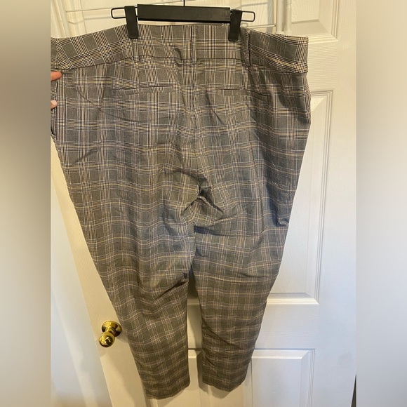 Pennington’s Plus Grey Plaid Straight Leg Pants Size 26 - Picture 7 of 7